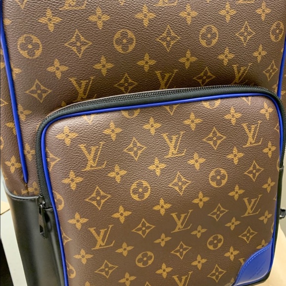 Like New! Louis Vuitton Dean Backpack! - Picture 3 of 3
